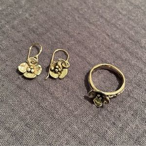 Matching flower silver ring and dangle earrings
